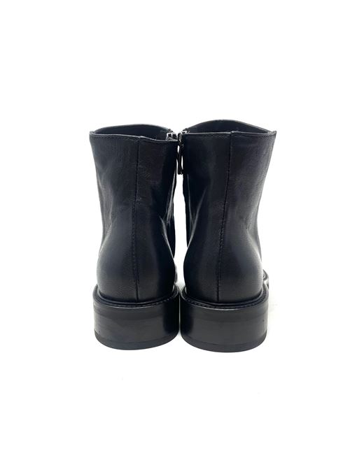 Geraffte Chelsea Boots für Damen IL LACCIO | CAROLA02LAVATONERO